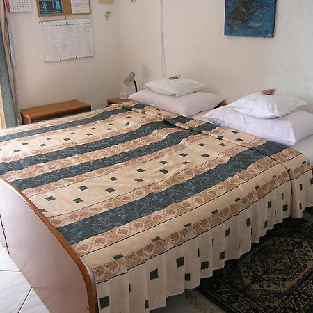 Apartmani Plach Krk Town Exterior foto