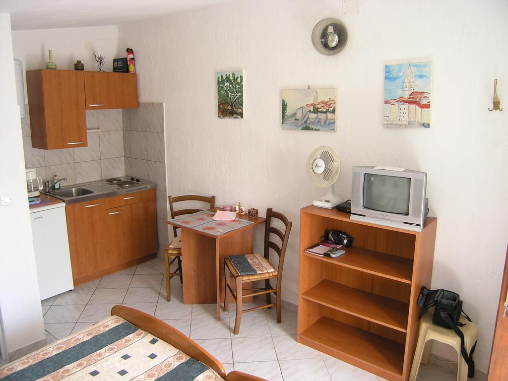 Apartmani Plach Krk Town Exterior foto